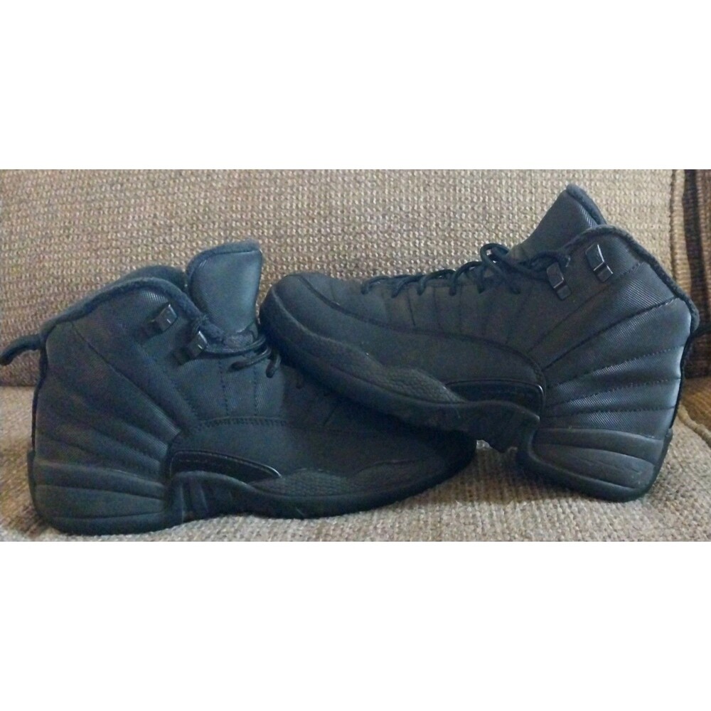 Air Jordan 12 Retro Winterized Triple Black Shoes BQ6852-001 Size 7Y Women's 8.5